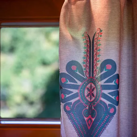 Janosik - Janosik Goralski - Cisza, Kominek, Raj Dla Dzieci I Psow ウォプシュナ